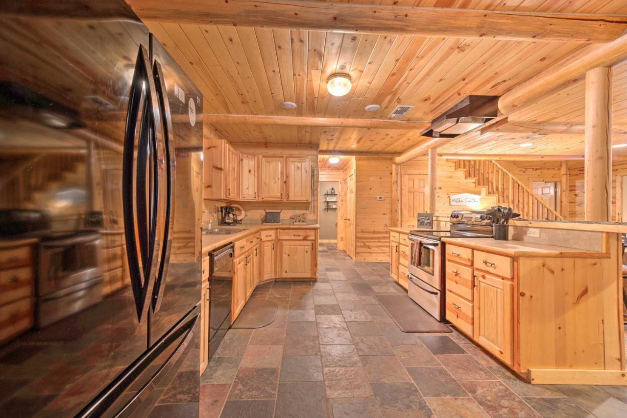 Broken Bow Retreat On 2 Acres With Hot Tub And Deck! Villa Exteriör bild