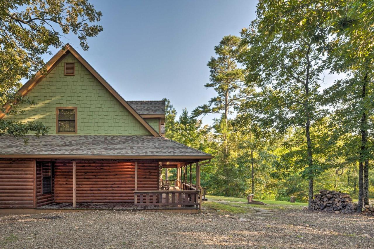 Broken Bow Retreat On 2 Acres With Hot Tub And Deck! Villa Exteriör bild