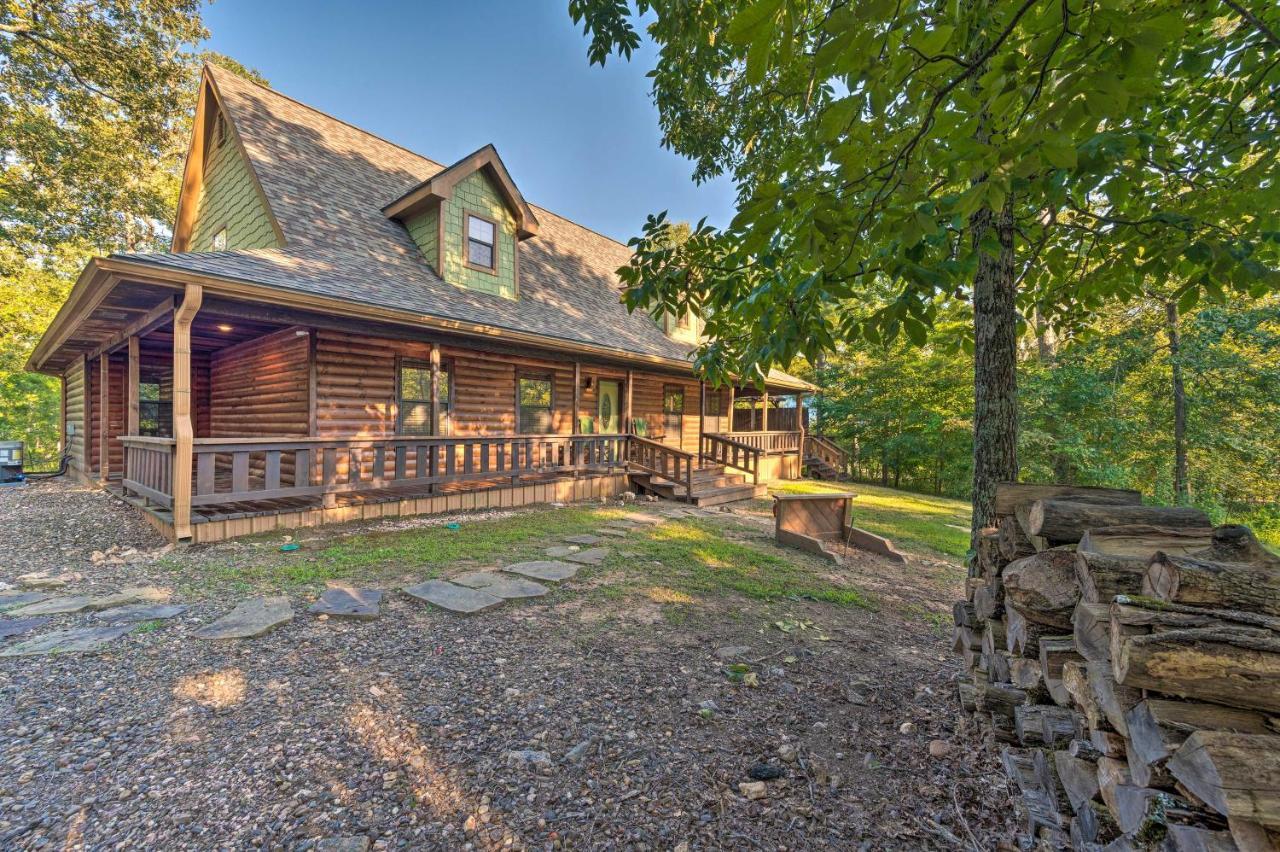 Broken Bow Retreat On 2 Acres With Hot Tub And Deck! Villa Exteriör bild